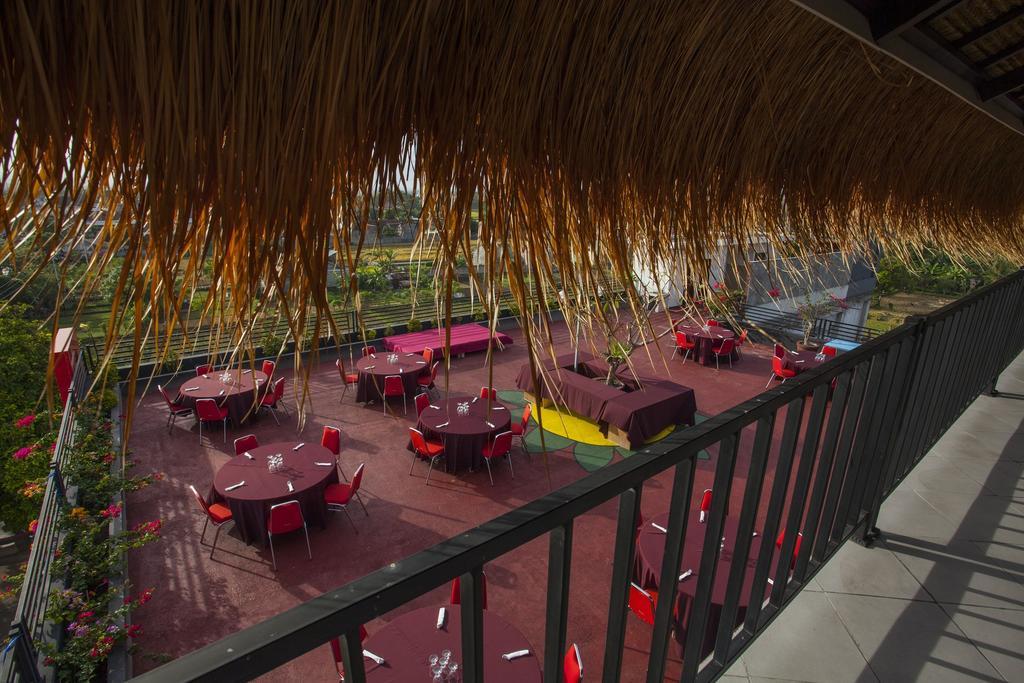 Pratama Hotel & Convention 마타람 외부 사진