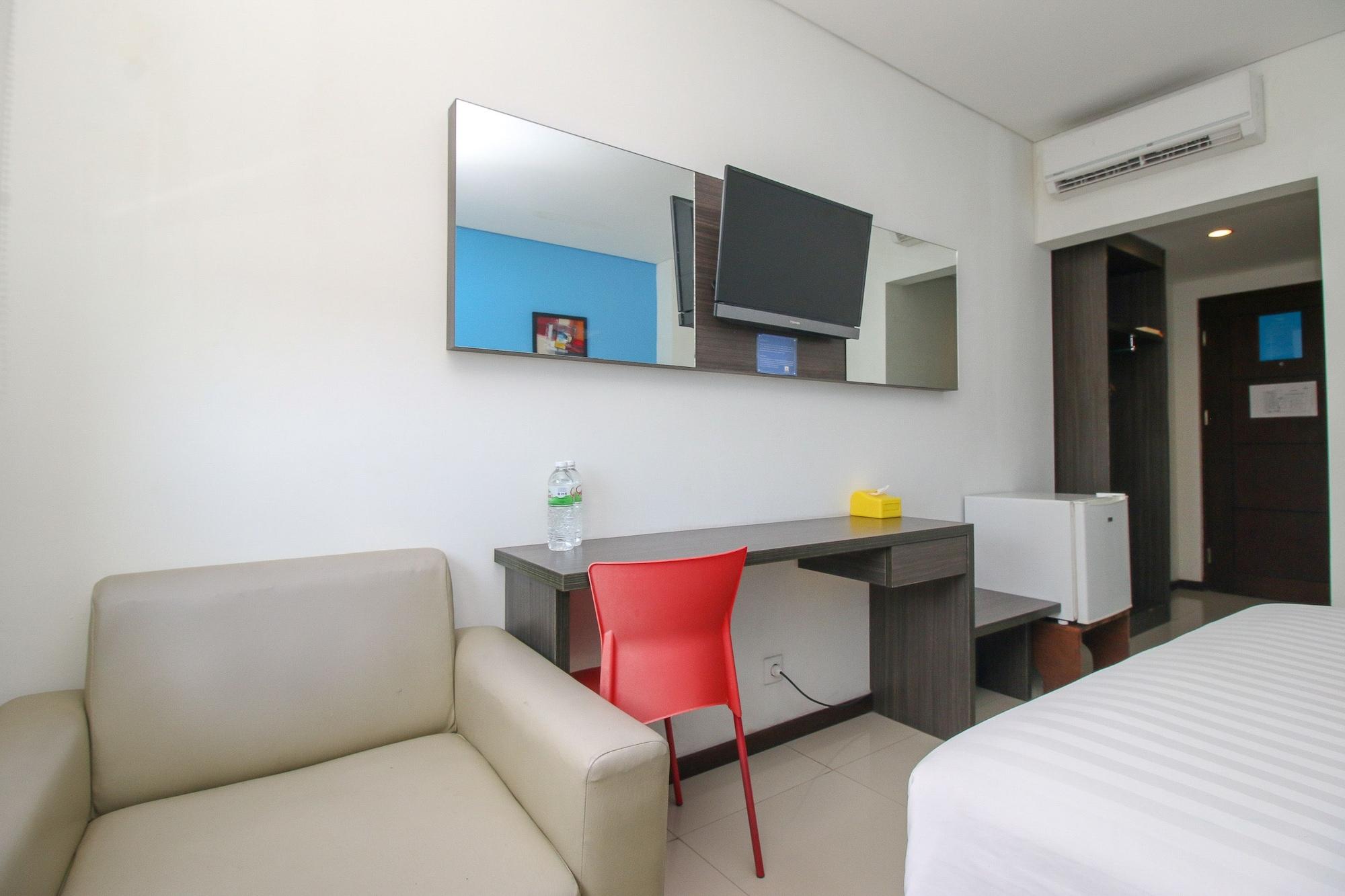 Pratama Hotel & Convention 마타람 외부 사진