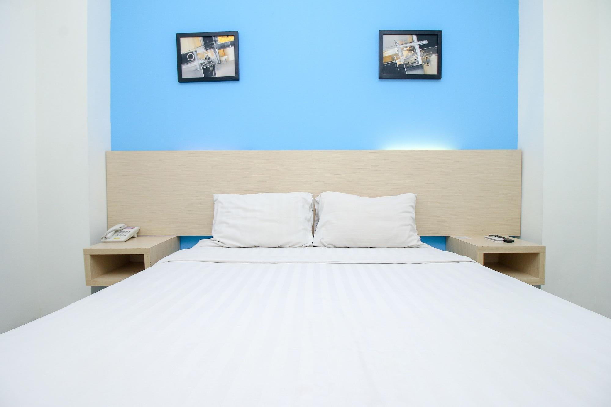 Pratama Hotel & Convention 마타람 외부 사진