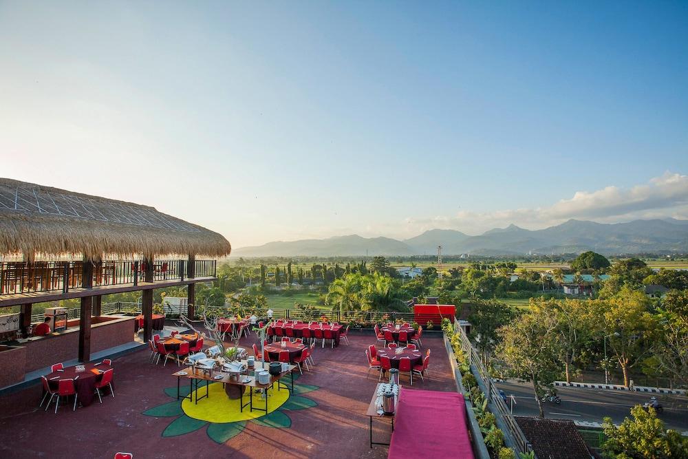 Pratama Hotel & Convention 마타람 외부 사진