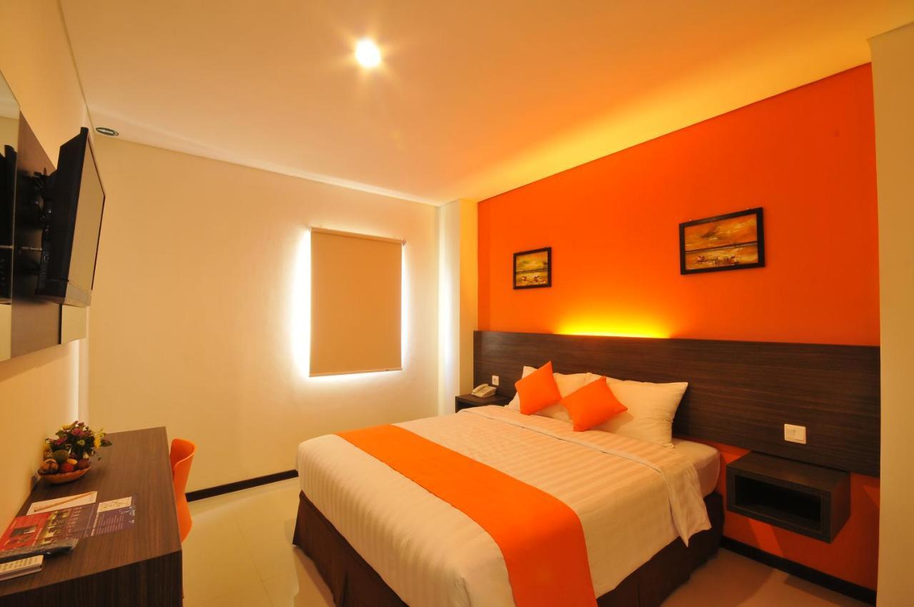 Pratama Hotel & Convention 마타람 외부 사진