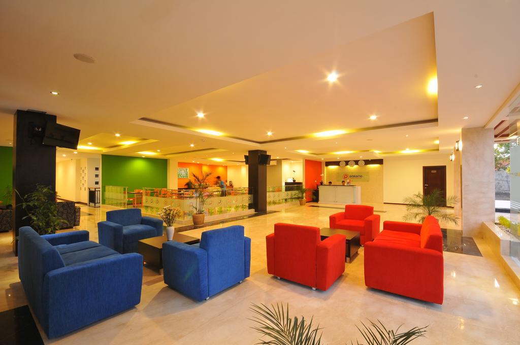 Pratama Hotel & Convention 마타람 외부 사진