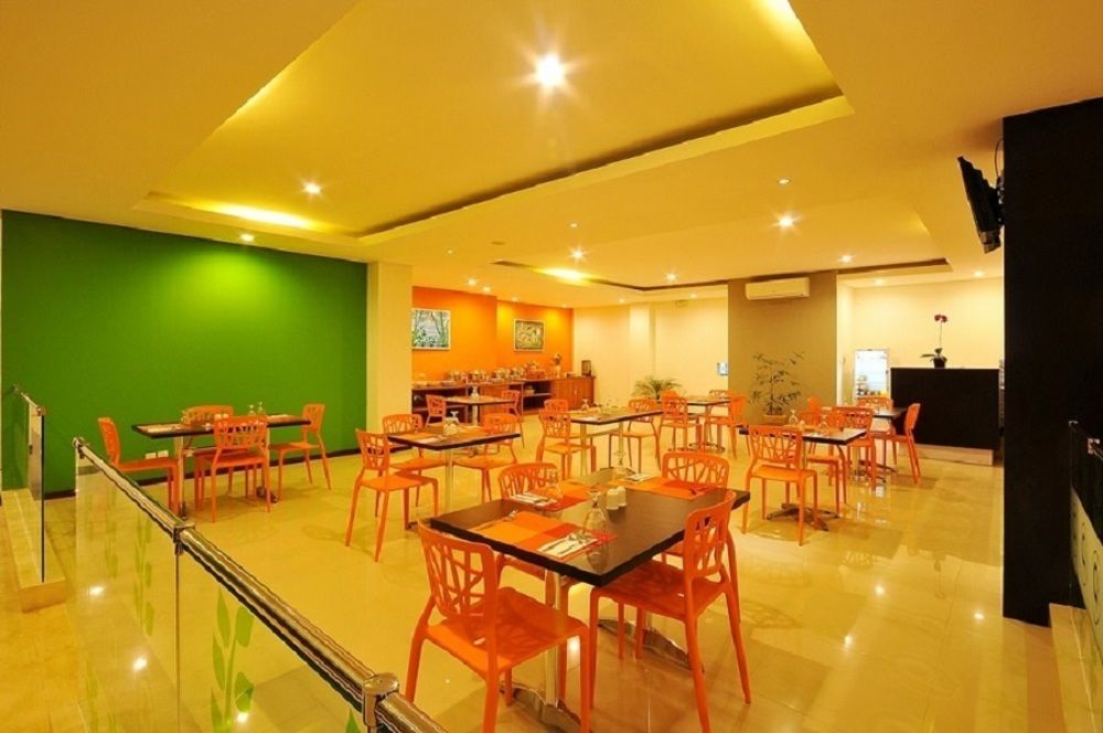 Pratama Hotel & Convention 마타람 외부 사진