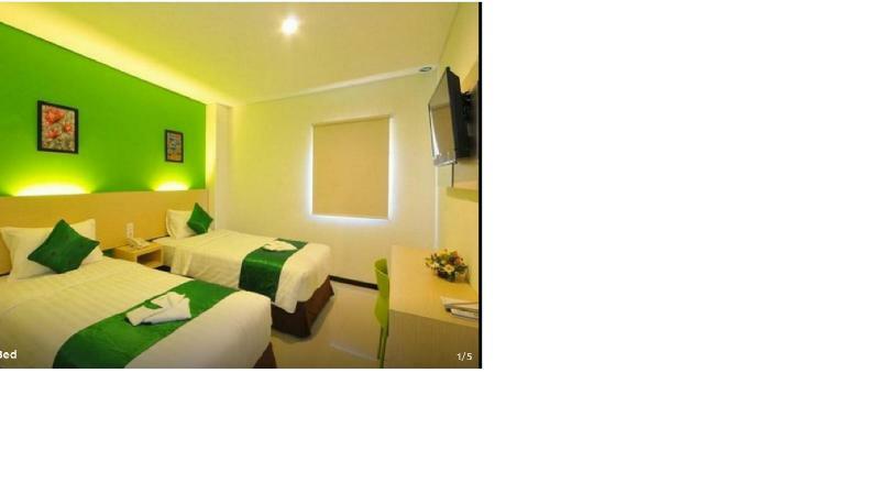 Pratama Hotel & Convention 마타람 외부 사진