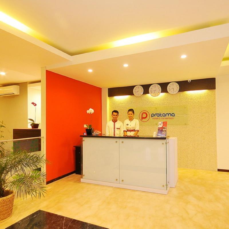 Pratama Hotel & Convention 마타람 외부 사진
