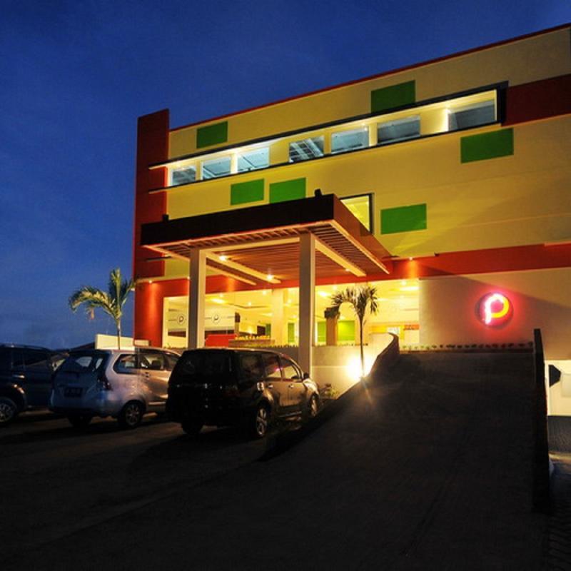 Pratama Hotel & Convention 마타람 외부 사진