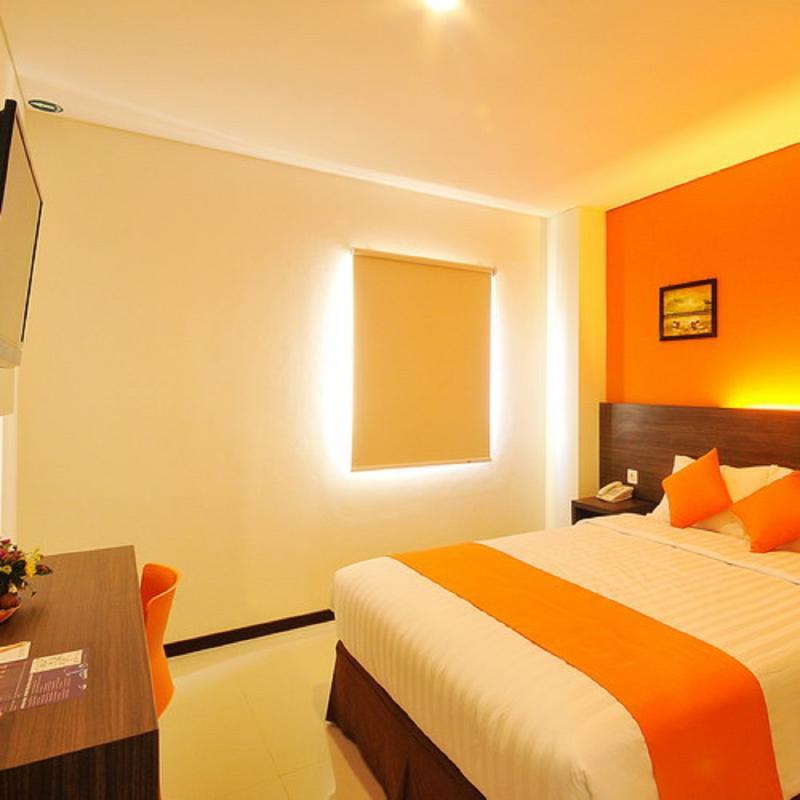 Pratama Hotel & Convention 마타람 외부 사진